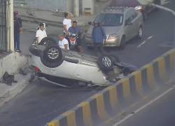 Accidente de tránsito en la Av. Carlos Julio Arosemena, cerca del ingreso a Miraflores, captado por el sistema Ojos de Águila para la Corporación para la Seguridad Ciudadana de Guayaquil