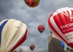 Los diversos globos aerostáticos que se elevaron durante el primer día del Festival Internacional del Globo