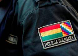 Fotografía del uniforme de la Policía boliviana.