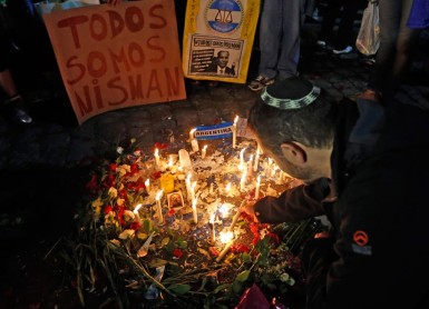 La muerte del fiscal Nisman sacude el mandato de Cristina Fernández