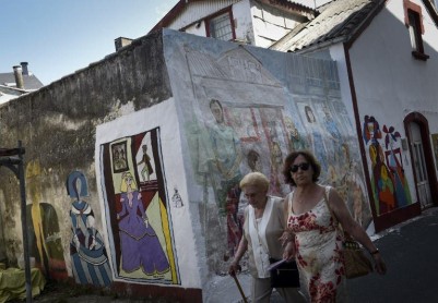 Unas Meninas modernas para reavivar la ciudad española de Ferrol
