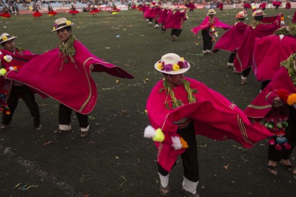 La tradicional fiesta de la Virgen de la Candelaria, en Perú