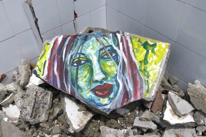 Arte sobre escombros