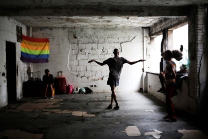 Un edificio abandonado se transforma en un hogar LGBT