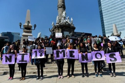 Marcha de mujeres contra la violencia de género