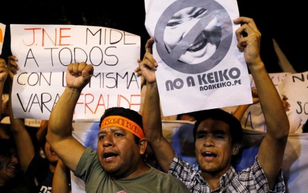 No a Keiko: Protestas en Perú contra la candidata presidencial Keiko Fujimori