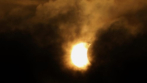 Las mejores fotografías del único eclipse total de sol de 2016