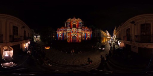 Espectáculo de luces en el Centro Histórico de Quito