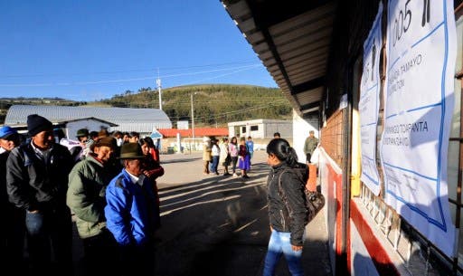 Lasso gana en la región Sierra, según Exit Poll de Cedatos