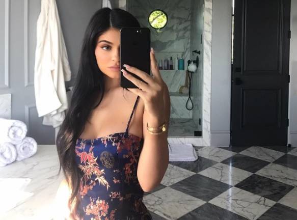Kylie Jenner causa asombro en redes al exhibir partes íntimas