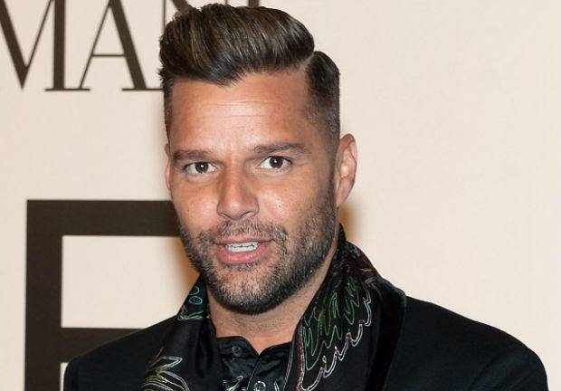 Un desnudo de Ricky Martin enloquece a sus fans durante show