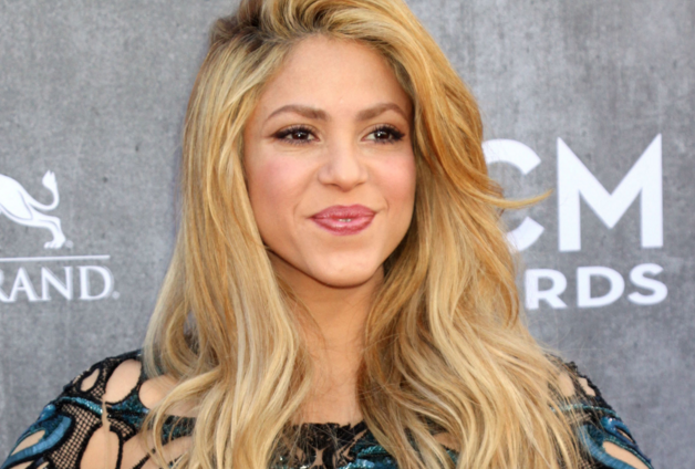 Captan a Shakira en traje de baño durante sus vacaciones