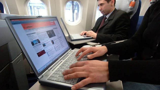 Reino Unido prohíbe ordenadores y tabletas en vuelos de 6 países