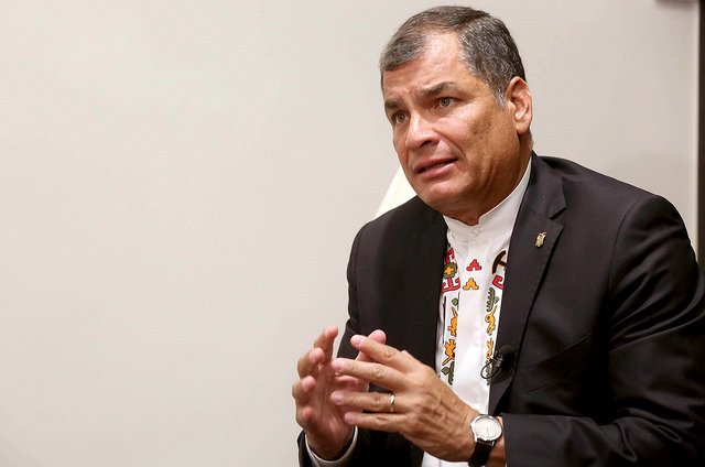Correa: denuncias por caso Odebrecht son &quot;distorsiones&quot; de campaña