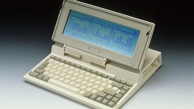 La primera computadora portátil cumple 30 años