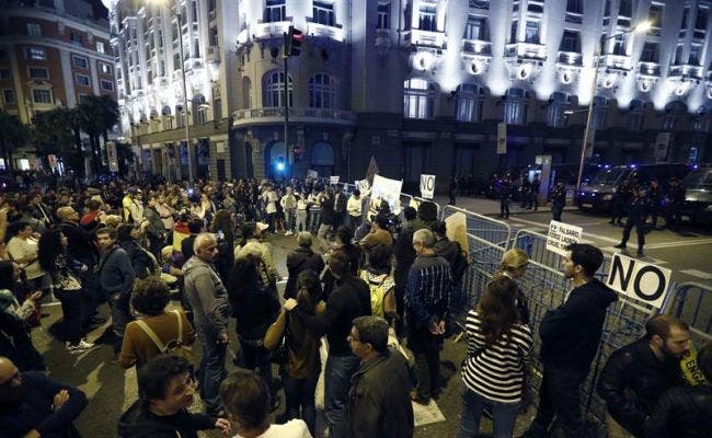 Miles de manifestantes en Madrid contra la elección de Rajoy
