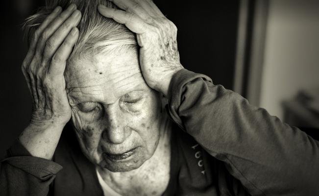 Descubren anticuerpos contra Alzheimer en etapas iniciales