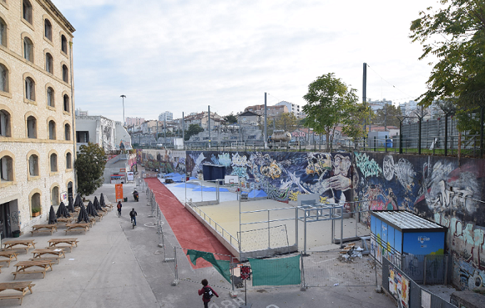 El abandono, latente en el barrio más pobre de Francia