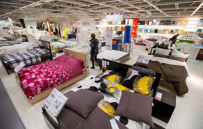 $!Pasar la noche en Ikea, una moda que exaspera al gigante sueco