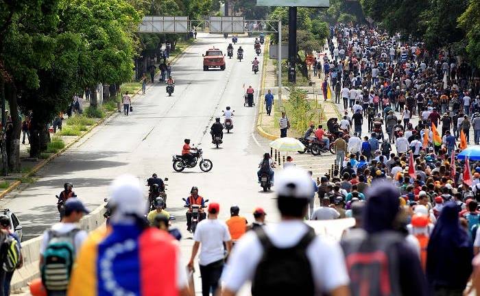 Venezuela: Muere joven que fue herido de bala en protesta