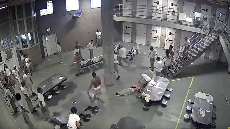 Una pelea en la cárcel más grande de EEUU deja varios heridos