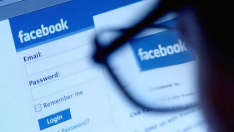 Facebook permite que usuarios informen su estado tras terremoto