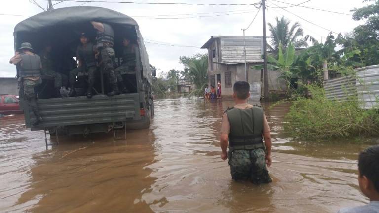 Napo: 30 personas rescatadas por desbordamiento de río