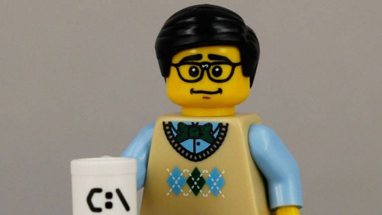 Universidad de Cambridge busca un profesor de Lego