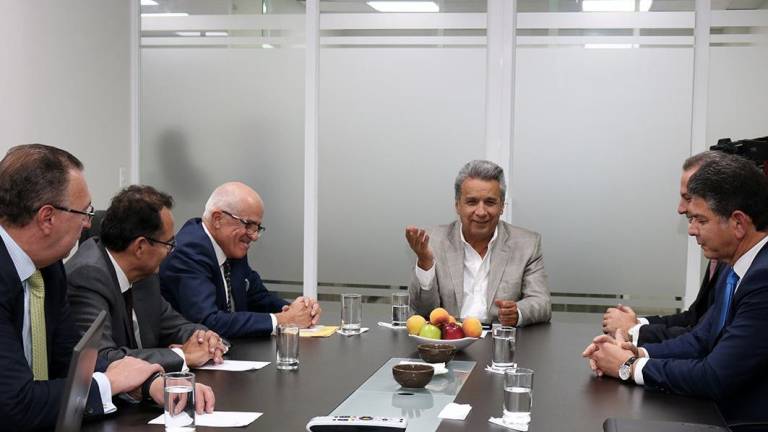 Moreno se reúne con representantes de bancos privados
