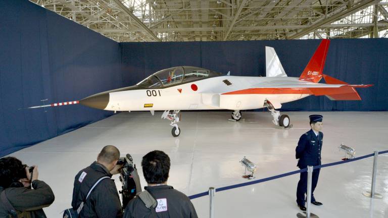 Japón presenta su primer avión de combate con tecnología furtiva
