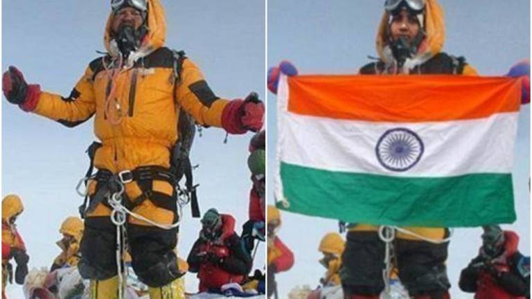 El fraude de una pareja que coronó el Everest con Photoshop