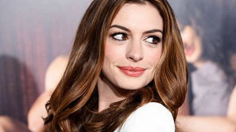 La actriz Anne Hathaway espera su primer hijo