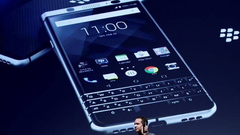 BlackBerry presentó KEYone, su nuevo móvil