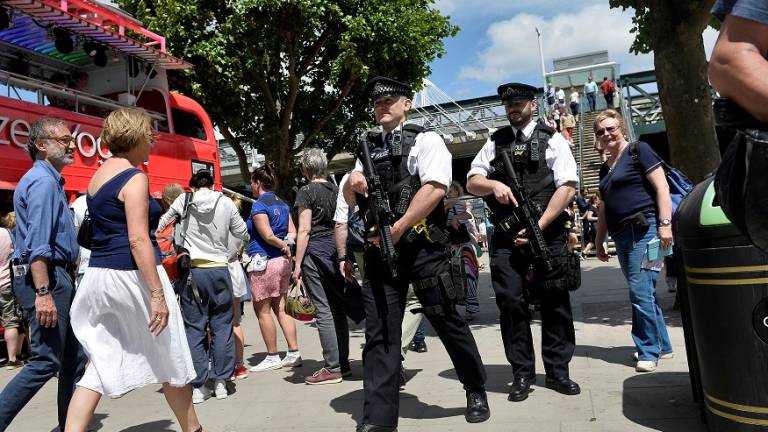 Reino Unido rebaja nivel de alerta por atentado