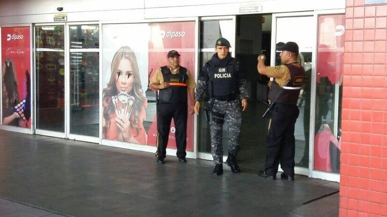 Confirman que no existe explosivo en terminal terrestre de Guayaquil