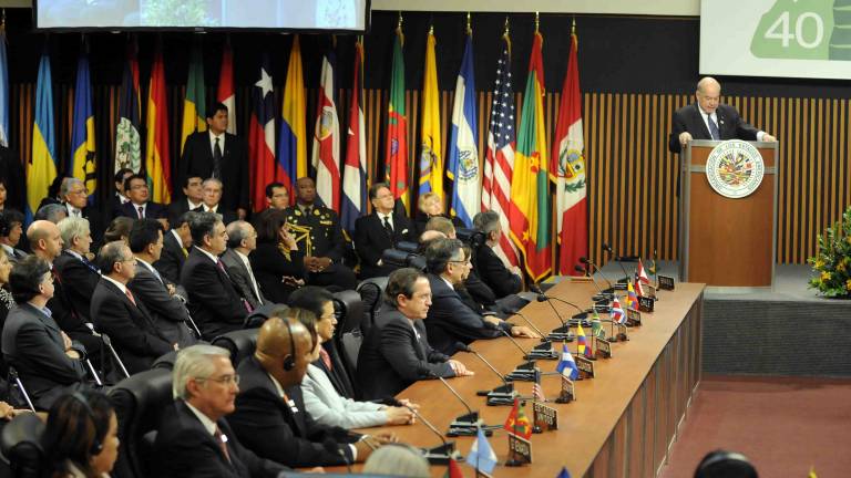 Uruguay, en contra de aplicar Carta Democrática de la OEA a Venezuela