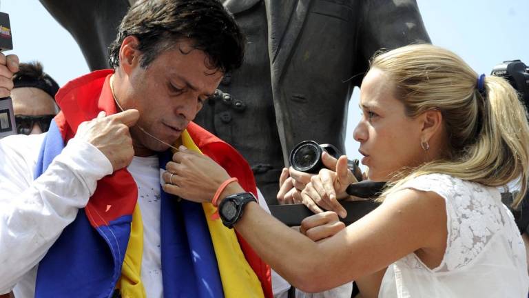 Métodos de dictadura venezolana son un peligro, dice López