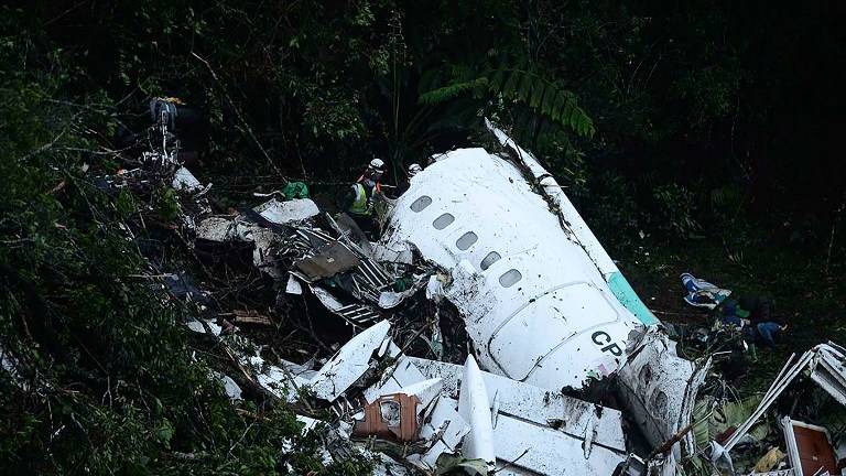 Avión que trasladaba al Chapecoense sufre accidente