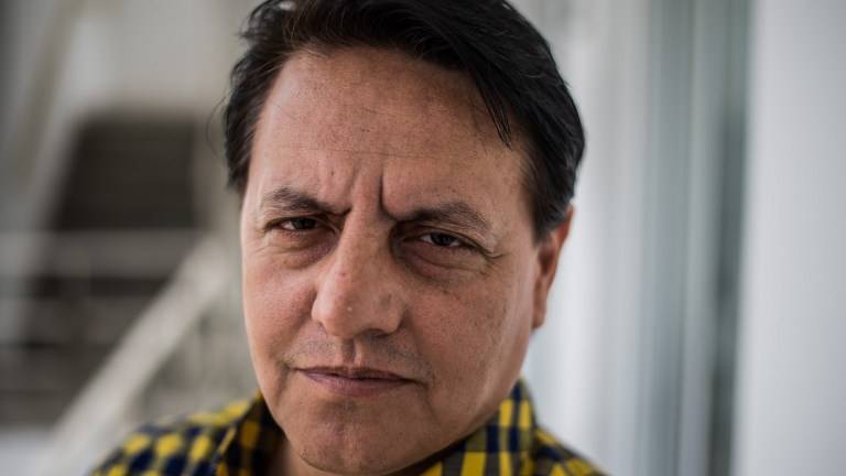 Villavicencio denuncia amenazas tras pedir asilo a Perú