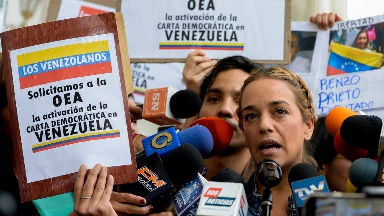 Tintori sale de Ecuador tras denunciar que le impiden entrar
