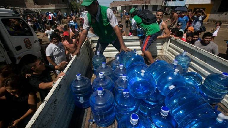 El agua potable vuelve a Lima luego de tres días de restricción