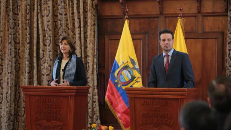 Todo listo para negociaciones entre Colombia y ELN, dice Long