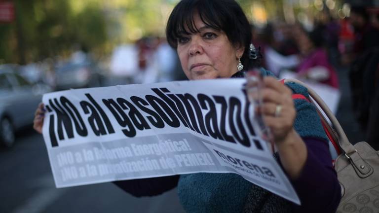 Un muerto y más de 500 detenidos en protestas por gasolinazo en México