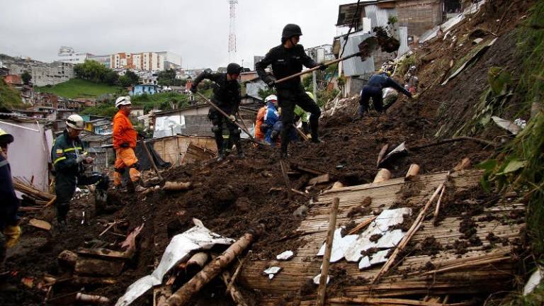 Sube a 17 la cifra de muertos por deslizamientos en Manizales