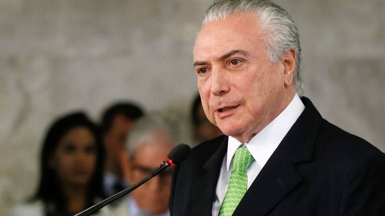 Inicia juicio que puede costarle cargo a presidente de Brasil