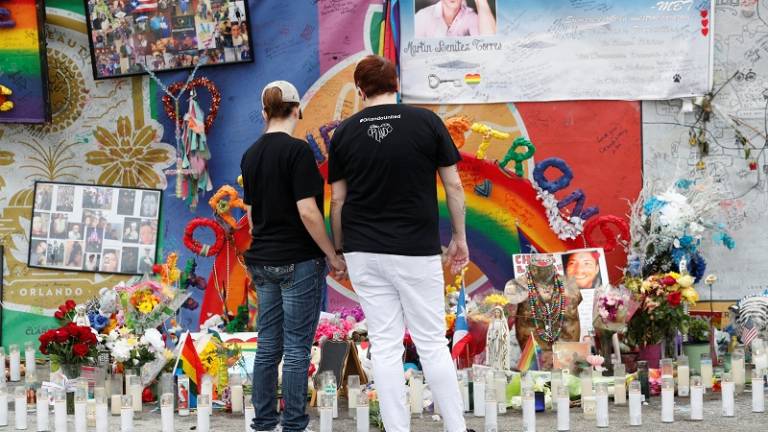 Orlando recuerda a los 49 muertos en el tiroteo hace un año