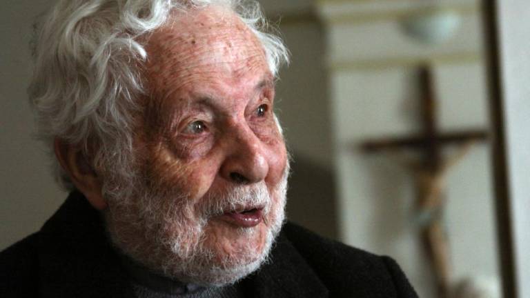 Murió el Monseñor Luis Alberto Luna Tobar a los 93 años