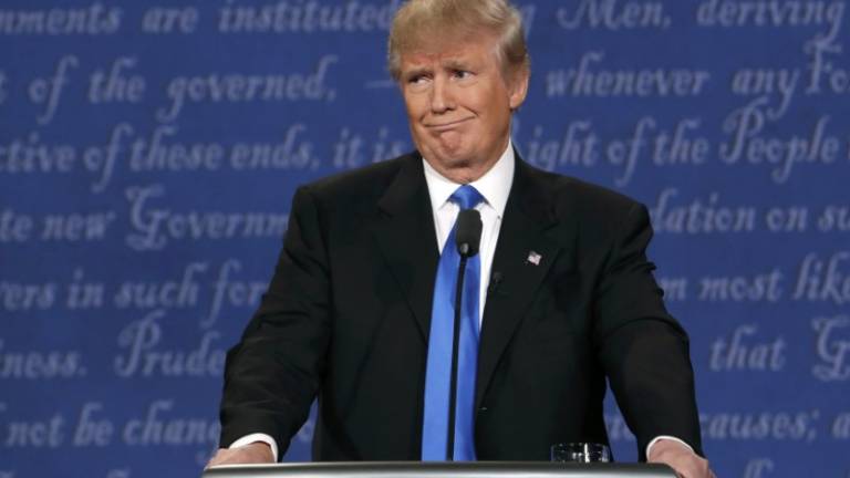 Los ruidos nasales de Trump durante el debate se hacen virales