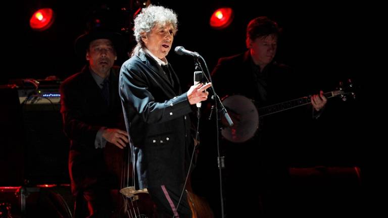 Bob Dylan recogerá finalmente su Premio Nobel