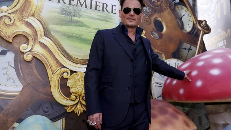 Johnny Depp casi arruinado por gastos desmedidos, según demanda